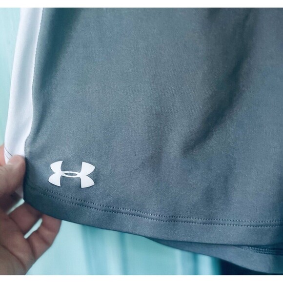 Under Armour SzSm Gray Shorts Active Gym Running Shorts Stretchy womens - Picture 2 of 6